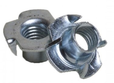 Гайка врезная М8 DIN 1624 
